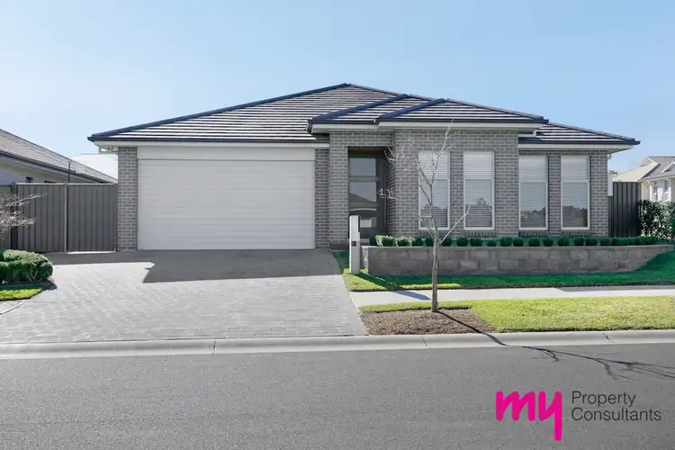 2 Carpenter Street, Elderslie NSW 2570