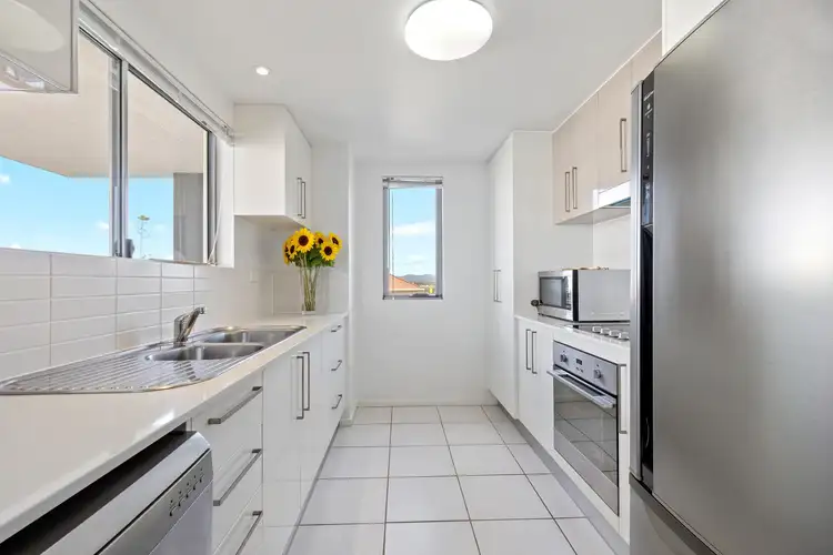 Sixth view of Homely unit listing, 28/7 Canberra Terrace, Kings Beach QLD 4551