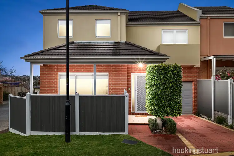 1 Hawthorn Way, Glen Waverley VIC 3150