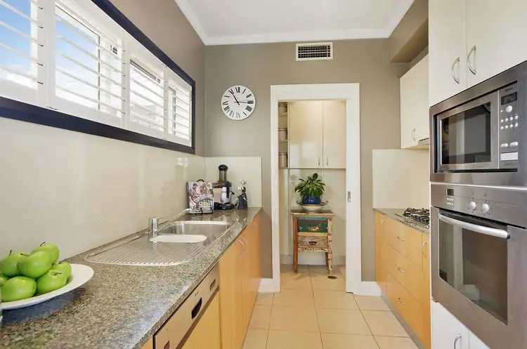Fourth view of Homely apartment listing, 2/2-3 Berry Avenue, Fairlight NSW 2094