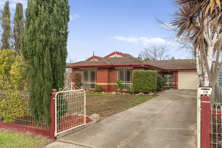 19 Chloe Drive, Hastings VIC 3915