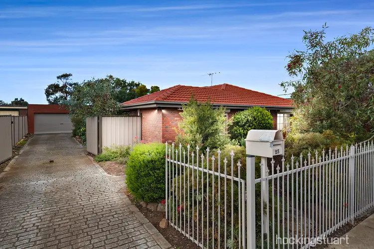 25 Lamb Grove, Hoppers Crossing VIC 3029