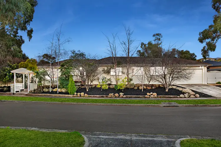 34 Savanna Drive, Mooroolbark VIC 3138