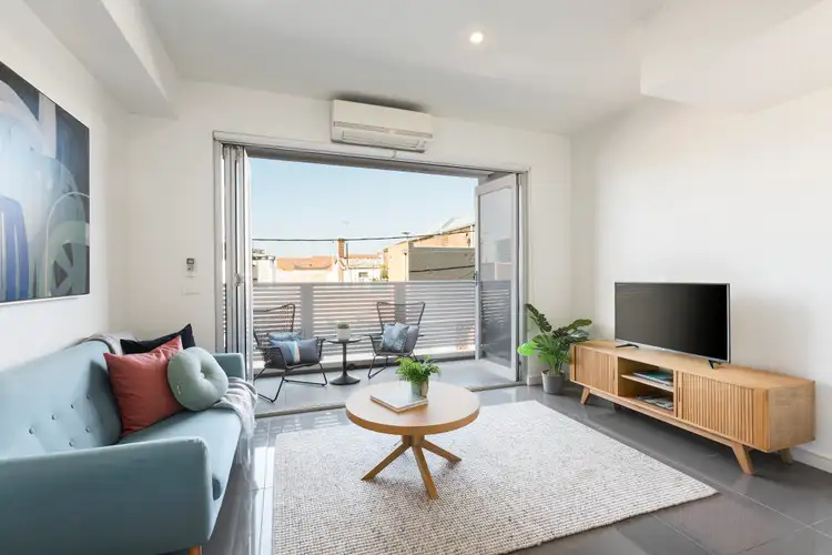 Main view of Homely apartment listing, 5/260 St Kilda Road, St Kilda VIC 3182