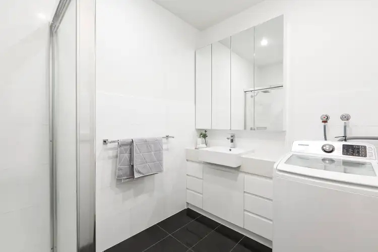 Fourth view of Homely apartment listing, 5/260 St Kilda Road, St Kilda VIC 3182