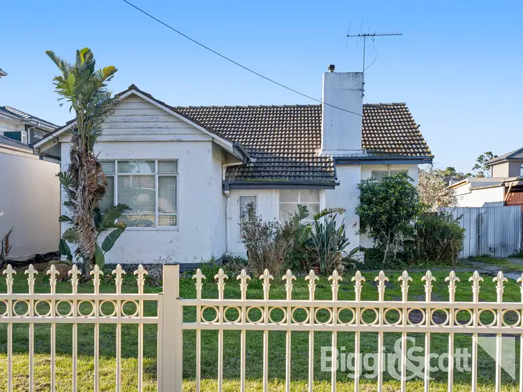 6 Bernard Street, Maidstone VIC 3012