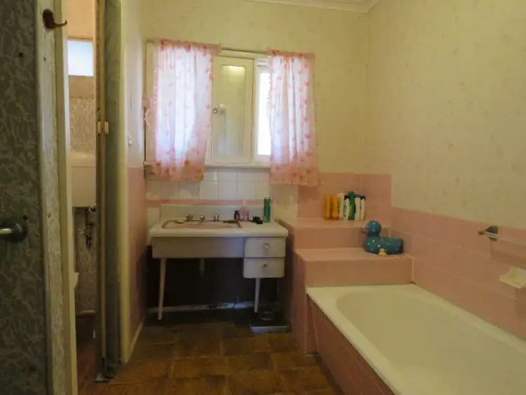 Fourth view of Homely house listing, 28 Scandinavian Crescent, Talbot VIC 3371