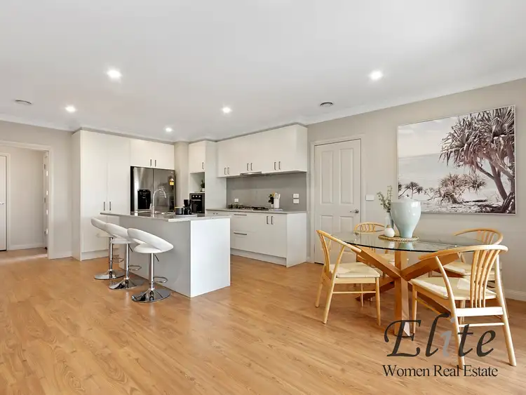 Sixth view of Homely unit listing, 2/72 Country Club Drive, Chirnside Park VIC 3116