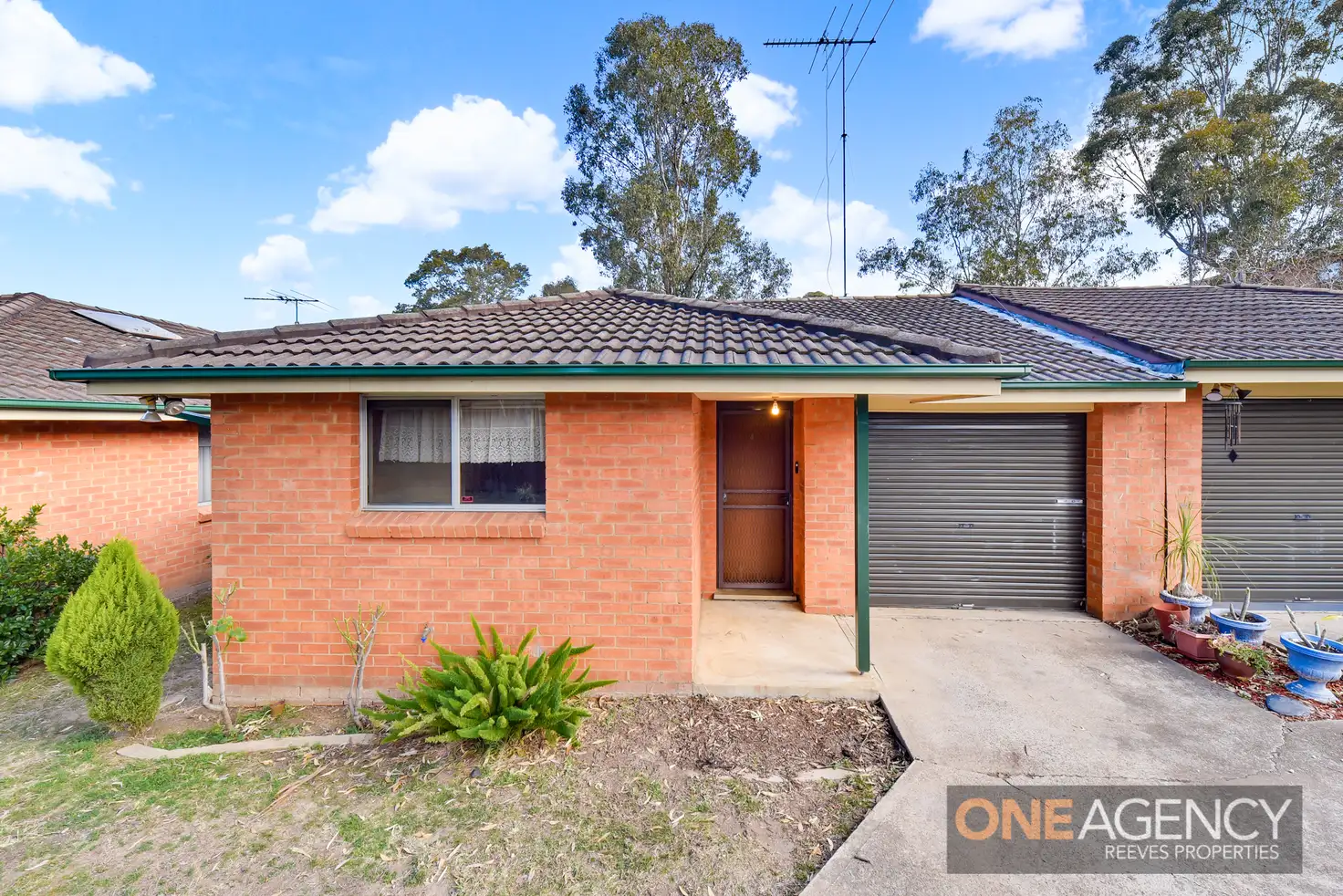 Main view of Homely villa listing, 4/23-25 Walter Street, Kingswood NSW 2747