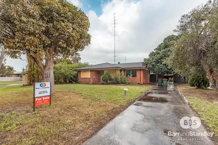 16 Wallrodt Crescent, Glen Iris WA 6230
