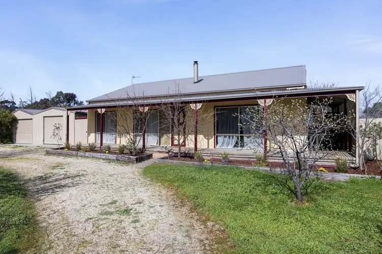 7 Suburban Street, Clunes VIC 3370