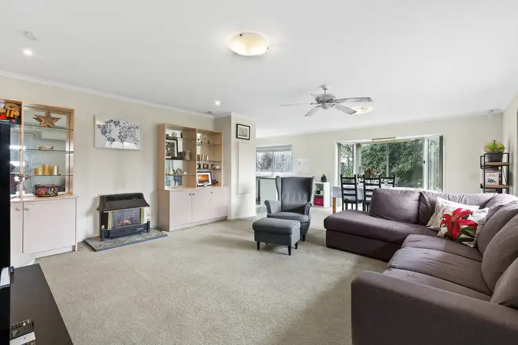 Second view of Homely house listing, 33 Grant Crescent West, Ringwood VIC 3134