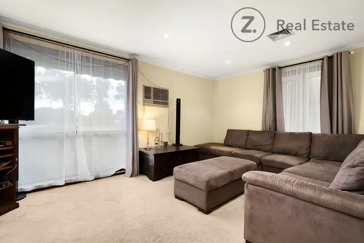 Second view of Homely house listing, 18 Currawong Drive, Carrum Downs VIC 3201