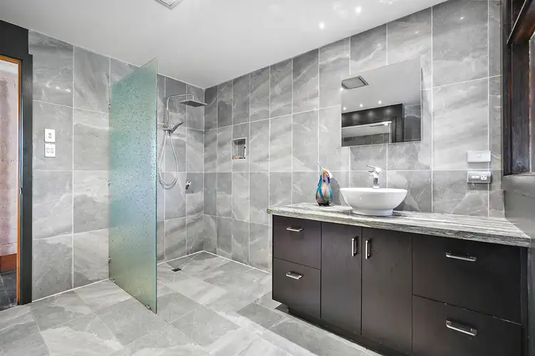 Fifth view of Homely house listing, 17 Lowther Street West, Maldon VIC 3463