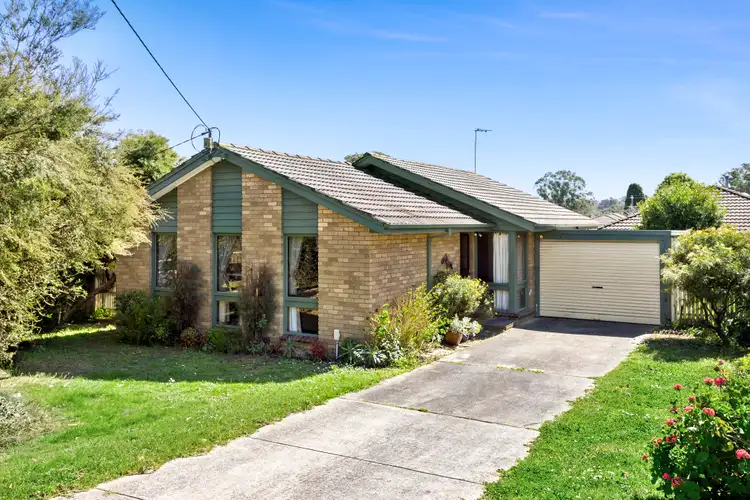 2/7 Harris Grove, Bayswater VIC 3153