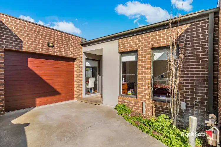 22 Hammerwood Avenue
