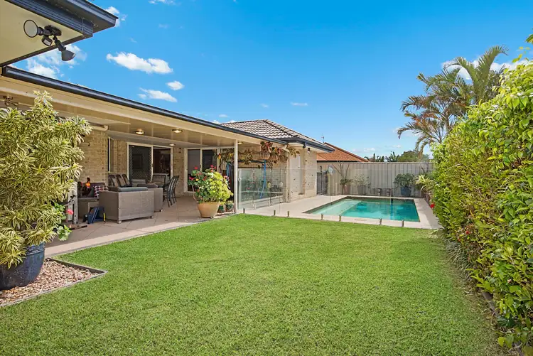 12 Water Side Place, Little Mountain QLD 4551