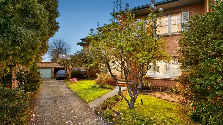2/2 Bradford Avenue, Kew VIC 3101