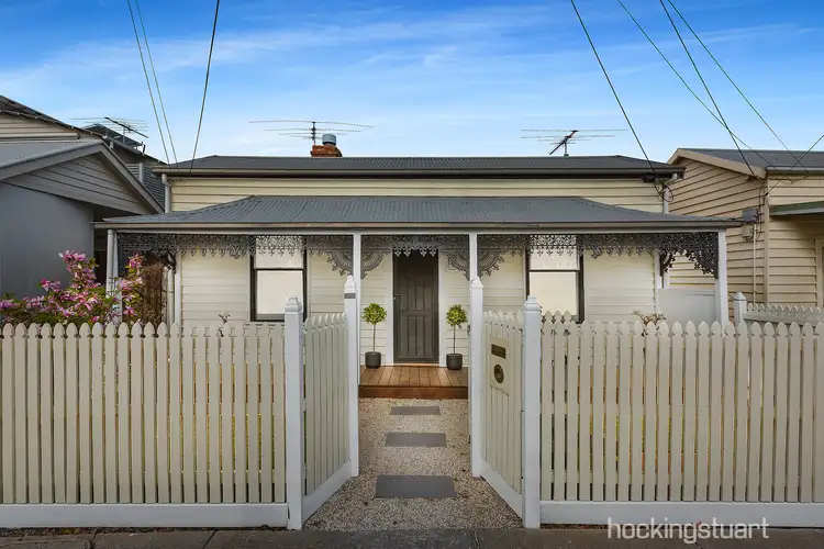 9 Staff Street, Seddon VIC 3011