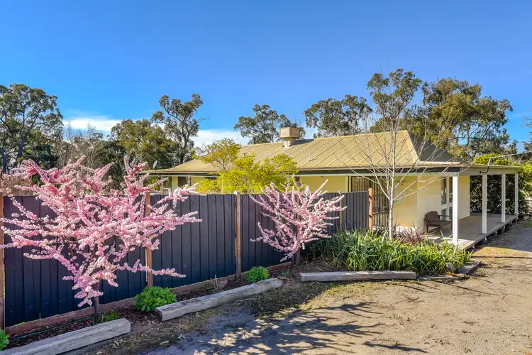 13 Bent Street, Macedon VIC 3440