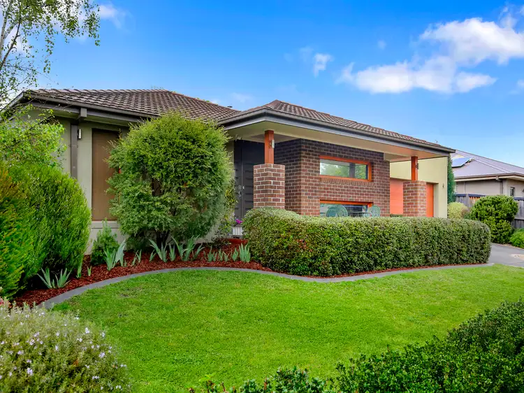 16 Holland Street, Healesville VIC 3777