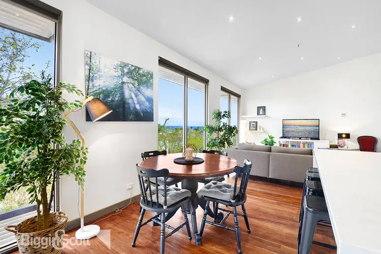 23/12 Acland Street, St Kilda VIC 3182