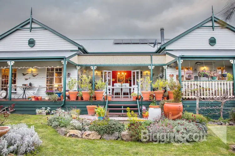 21 Spencer Road, Ballan VIC 3342