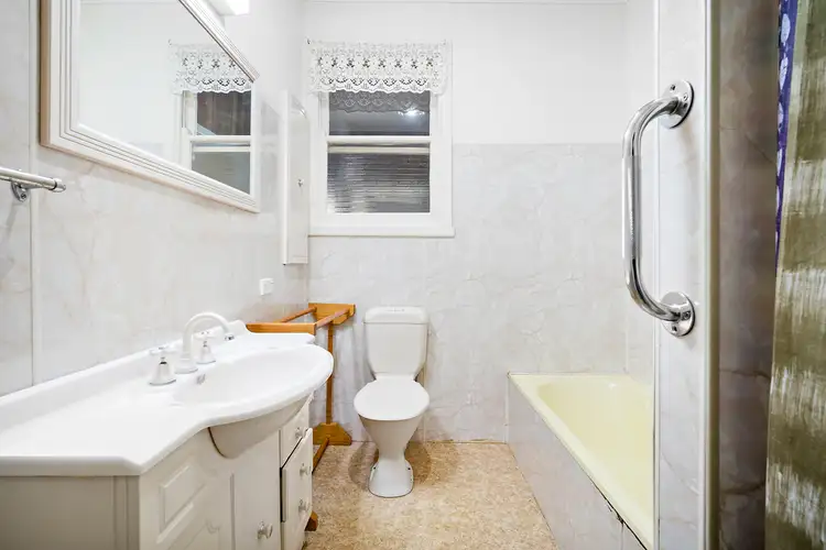 Fifth view of Homely house listing, 3 Eighth Street, Hepburn Springs VIC 3461