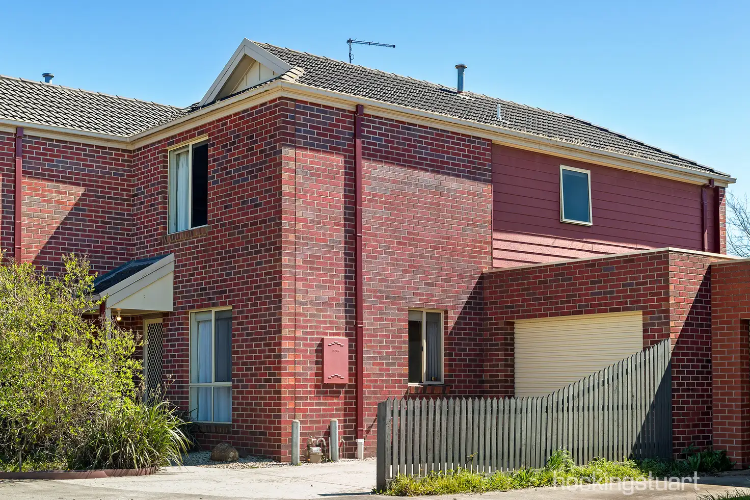 Main view of Homely townhouse listing, 9 Domain Gardens, Sebastopol VIC 3356
