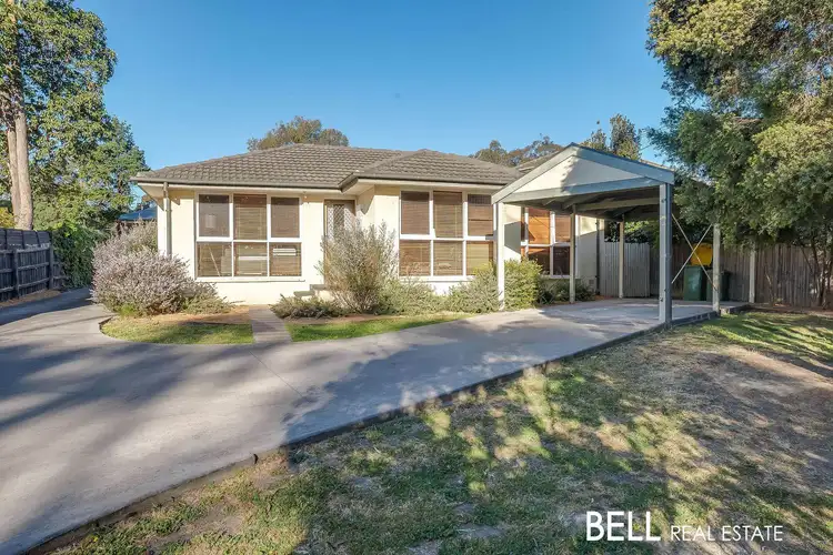 165 Cambridge Road, Mooroolbark VIC 3138