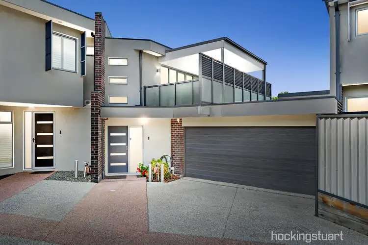 2/50 Magdala Avenue, Strathmore VIC 3041
