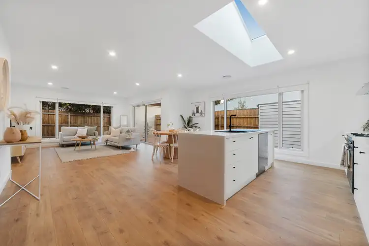 2/26 Hamilton Grove, Frankston South VIC 3199