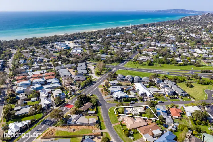 7 Wattle Road, Mccrae VIC 3938