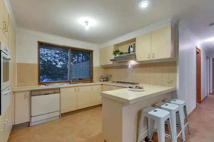 Second view of Homely house listing, 7 Candytuft Close, Cranbourne North VIC 3977