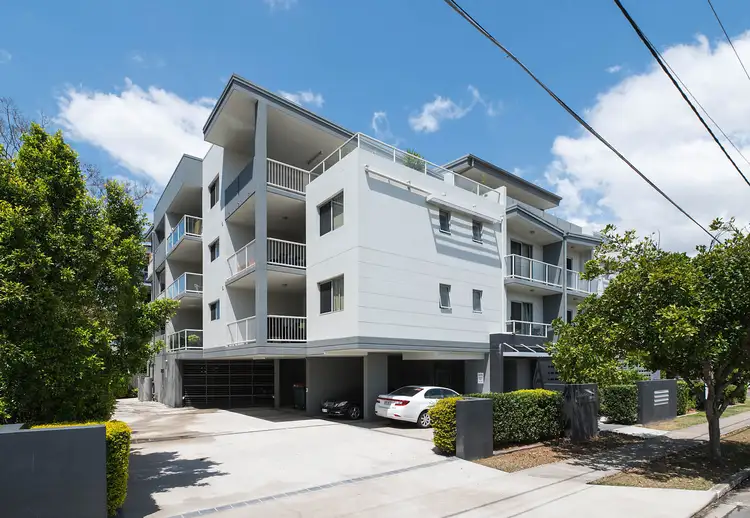 2/110 Bage Street, Nundah QLD 4012