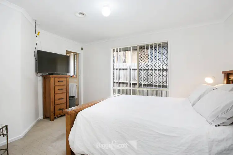 Sixth view of Homely house listing, 4 Joseph Banks Crescent, Cranbourne VIC 3977