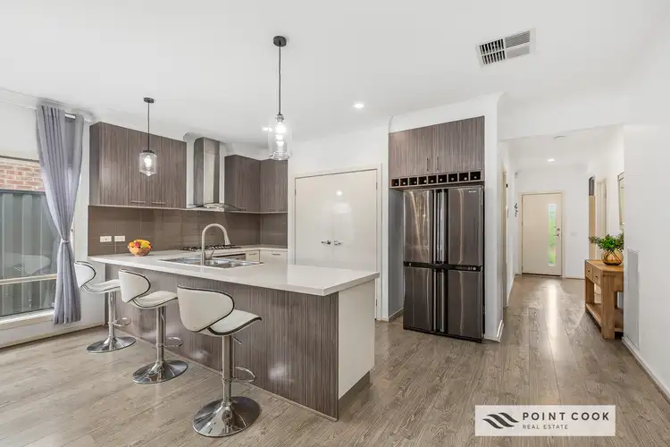 Fifth view of Homely house listing, 7 Michael Place, Point Cook VIC 3030