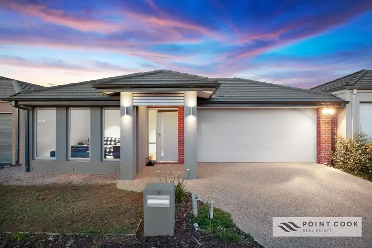 18 Creston Street, Point Cook VIC 3030