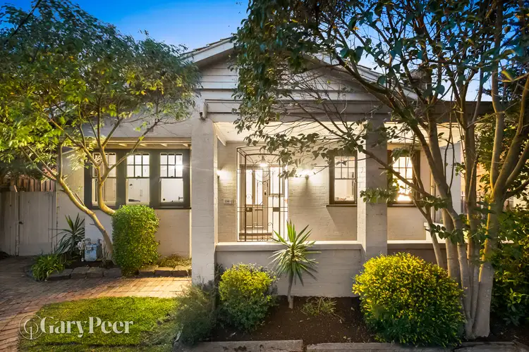 4 Saturn Street, Caulfield South VIC 3162