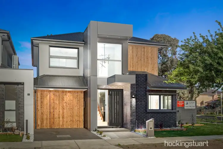 99 Paxton Street, South Kingsville VIC 3015