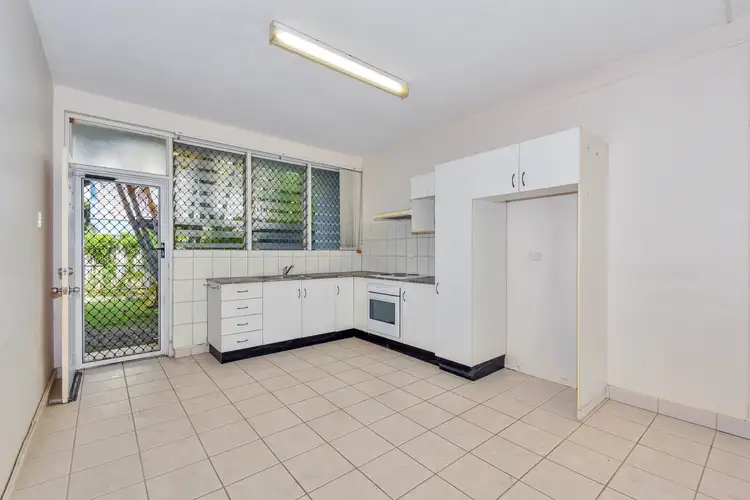 Second view of Homely house listing, 2/5 Hinkler Crescent, Fannie Bay NT 820