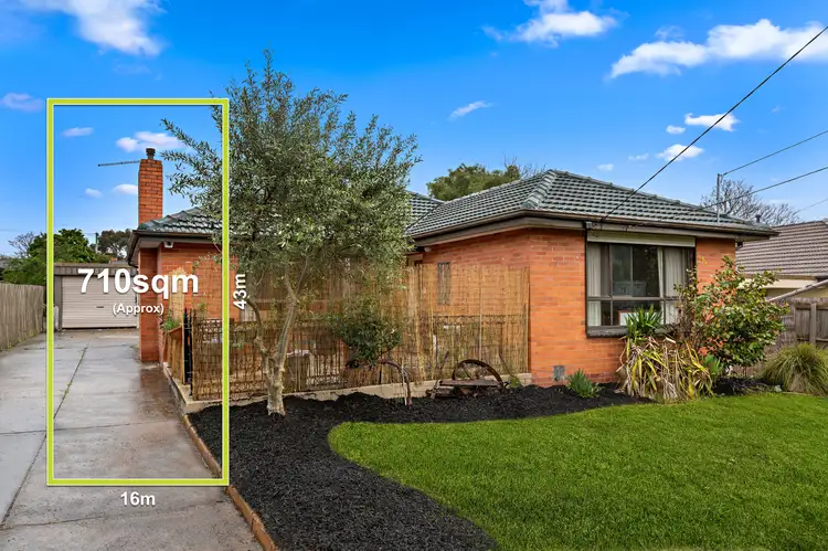 11 Streeton Road, Bayswater VIC 3153