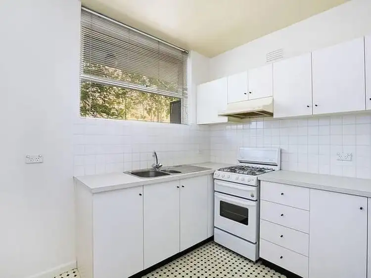 Fourth view of Homely apartment listing, 2/131 Alma Road, St Kilda East VIC 3183