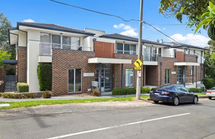 2/11 Church Street, Mitcham VIC 3132