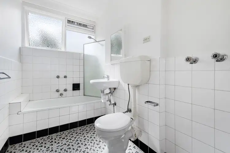 Fifth view of Homely apartment listing, 10/23 The Avenue, Prahran VIC 3181