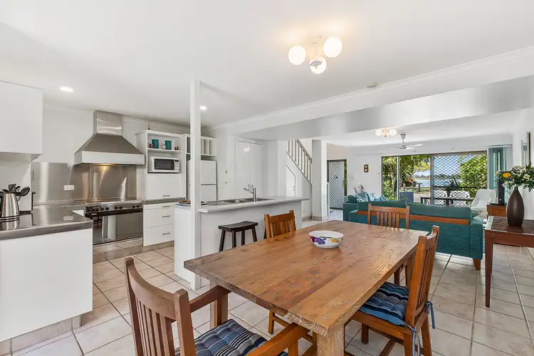 Fifth view of Homely unit listing, 2/17-19 Munna Crescent, Noosaville QLD 4566
