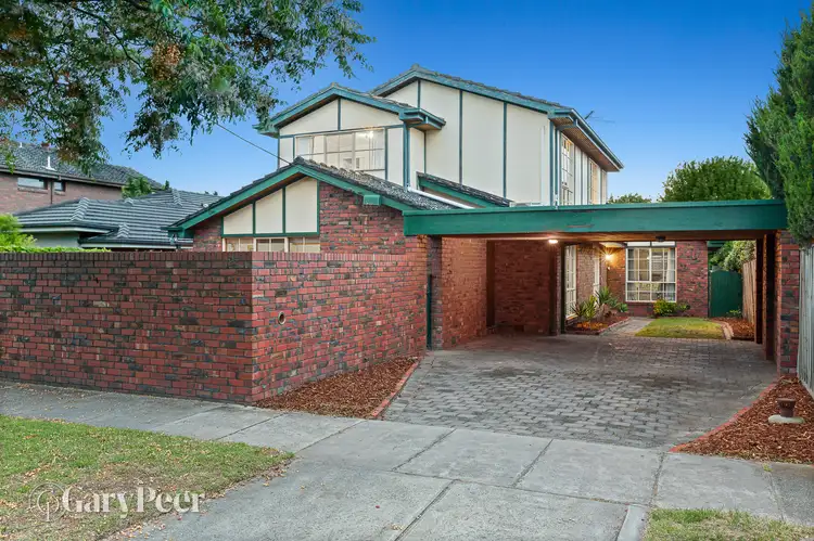 27 Narrawong Road, Caulfield South VIC 3162