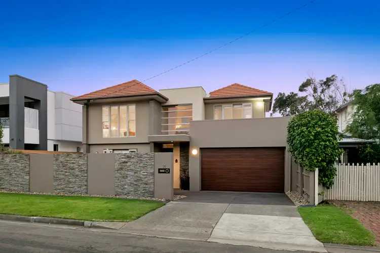 24 Hargreaves Street, Mornington VIC 3931