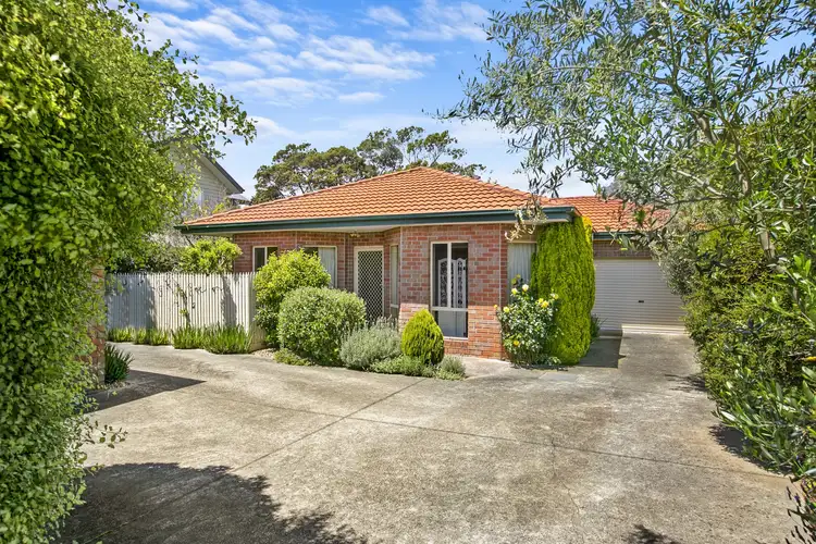 2/24 Adelaide Street, Mornington VIC 3931