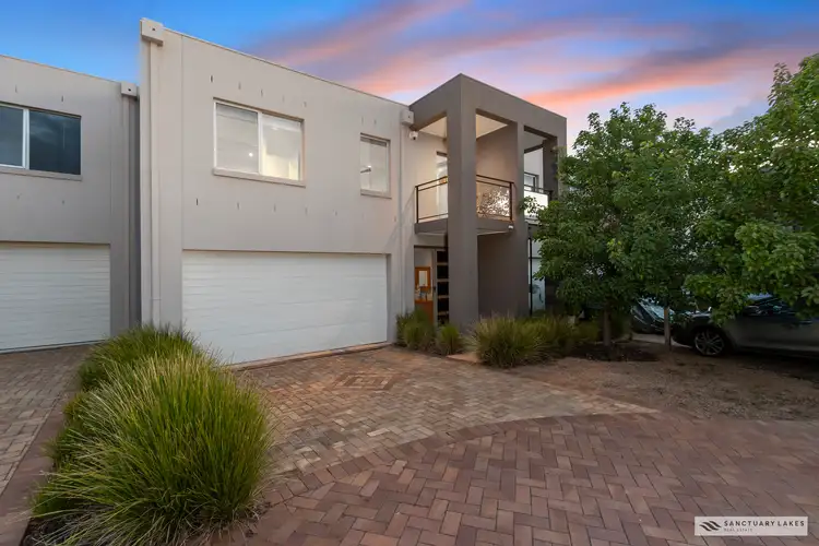 3/110 Sanctuary Lakes North Boulevard, Sanctuary Lakes VIC 3030